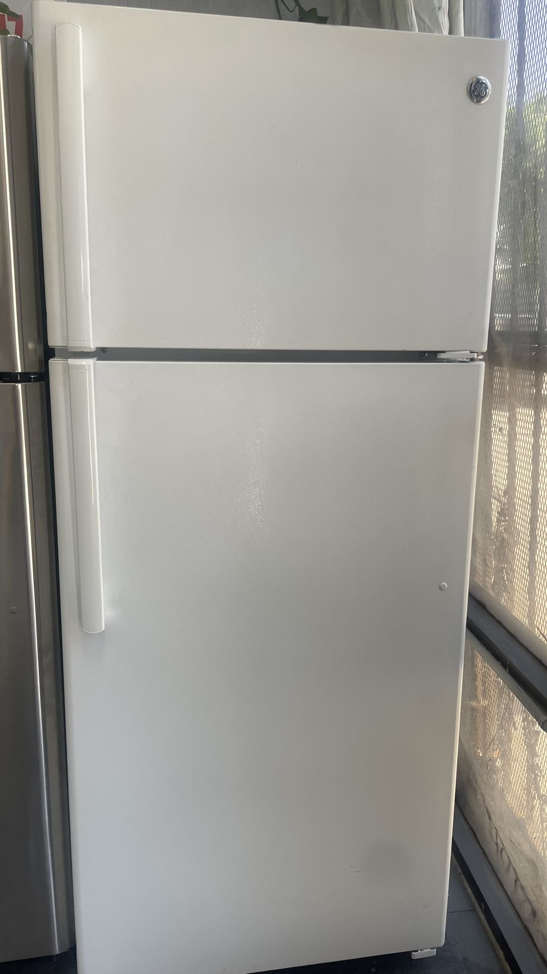 GE Refrigerator