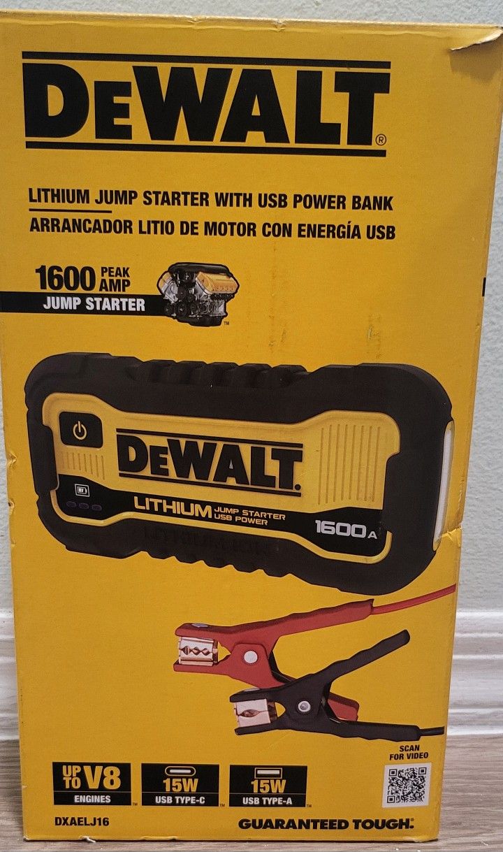 DEWALT 1600 PEAK AMP LITHIUM JUMP STARTER WITH USB POWER BANK