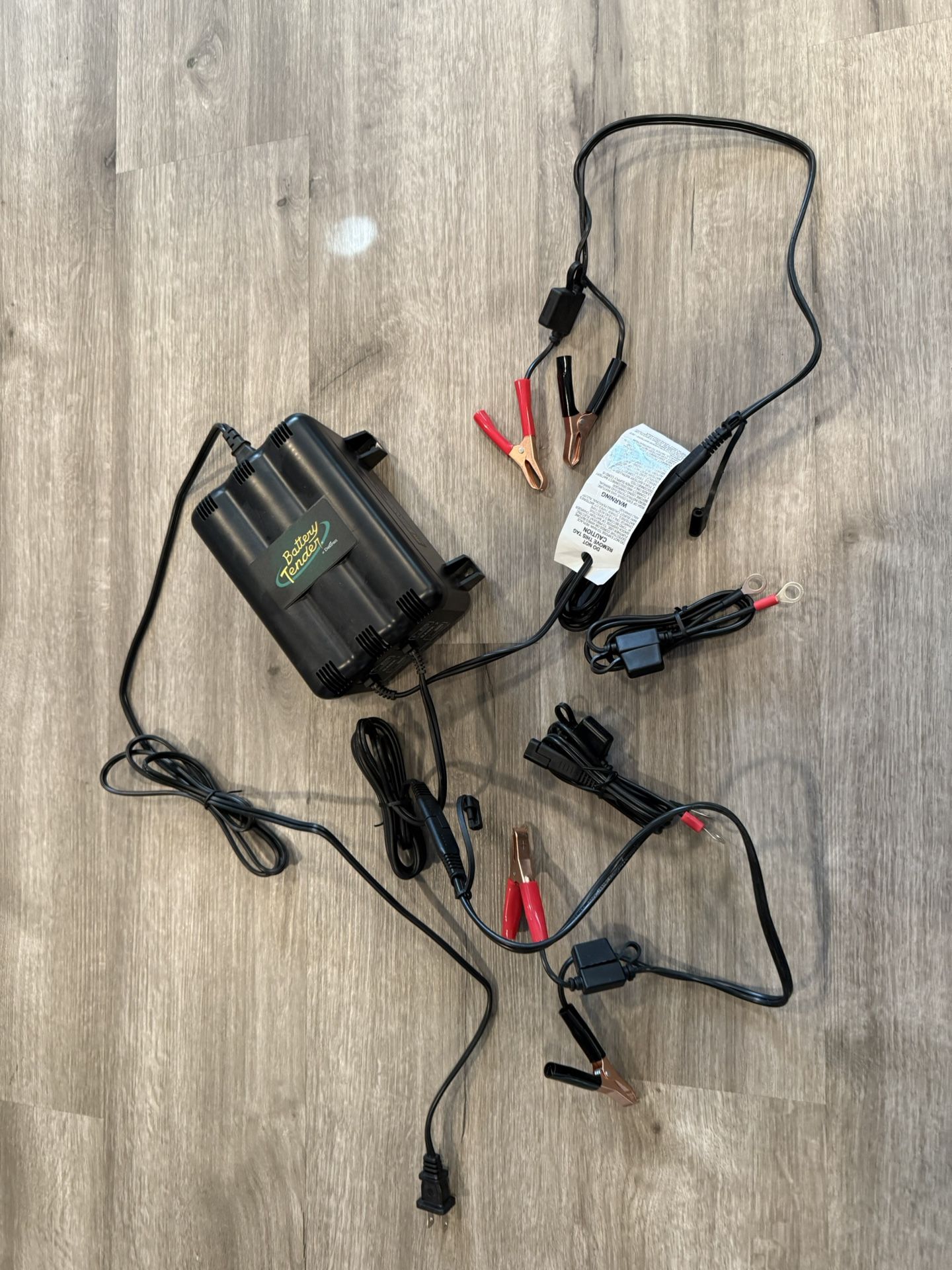 Car, Boat Or ATV Dual BATTERY TENDER CHARGER AND MAINTAINER 