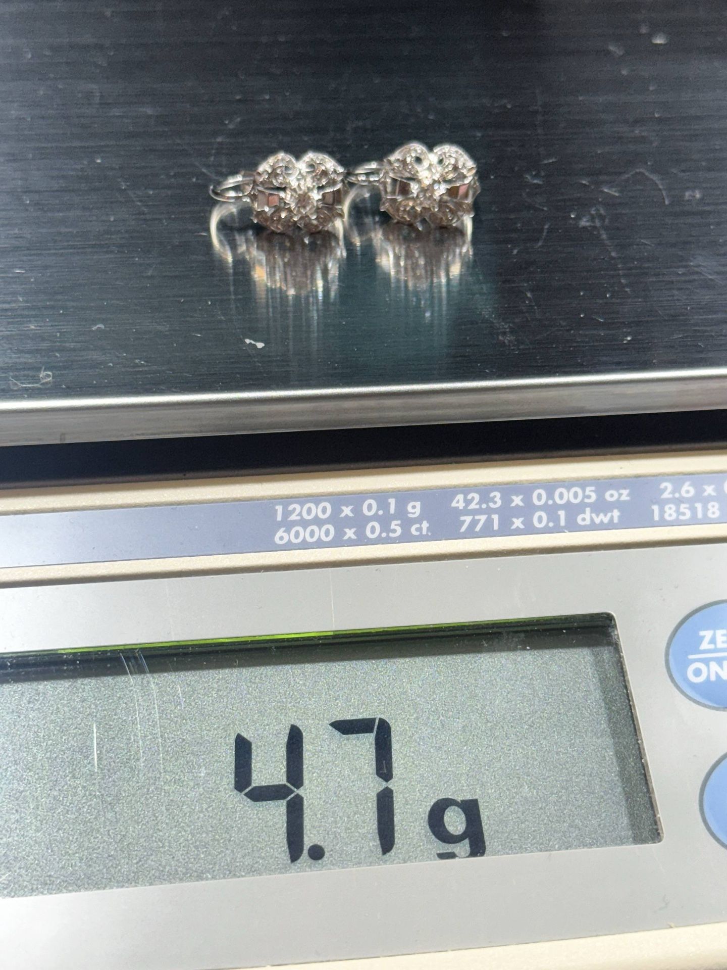 Vintage Art Deco 18k white gold 0.3CTW natural diamond filigree style earrings