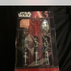 Starwars silverware set from disney never opened