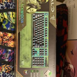 Razer BlackWidow V3 Halo Infinite Keyboard with box.
