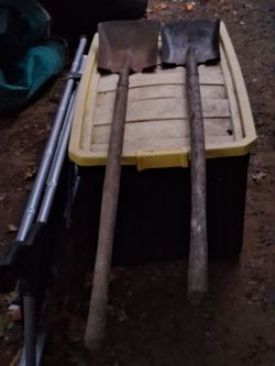 3 Used Garden Shovels