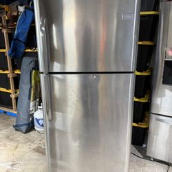 Frigidaire Refrigerator 