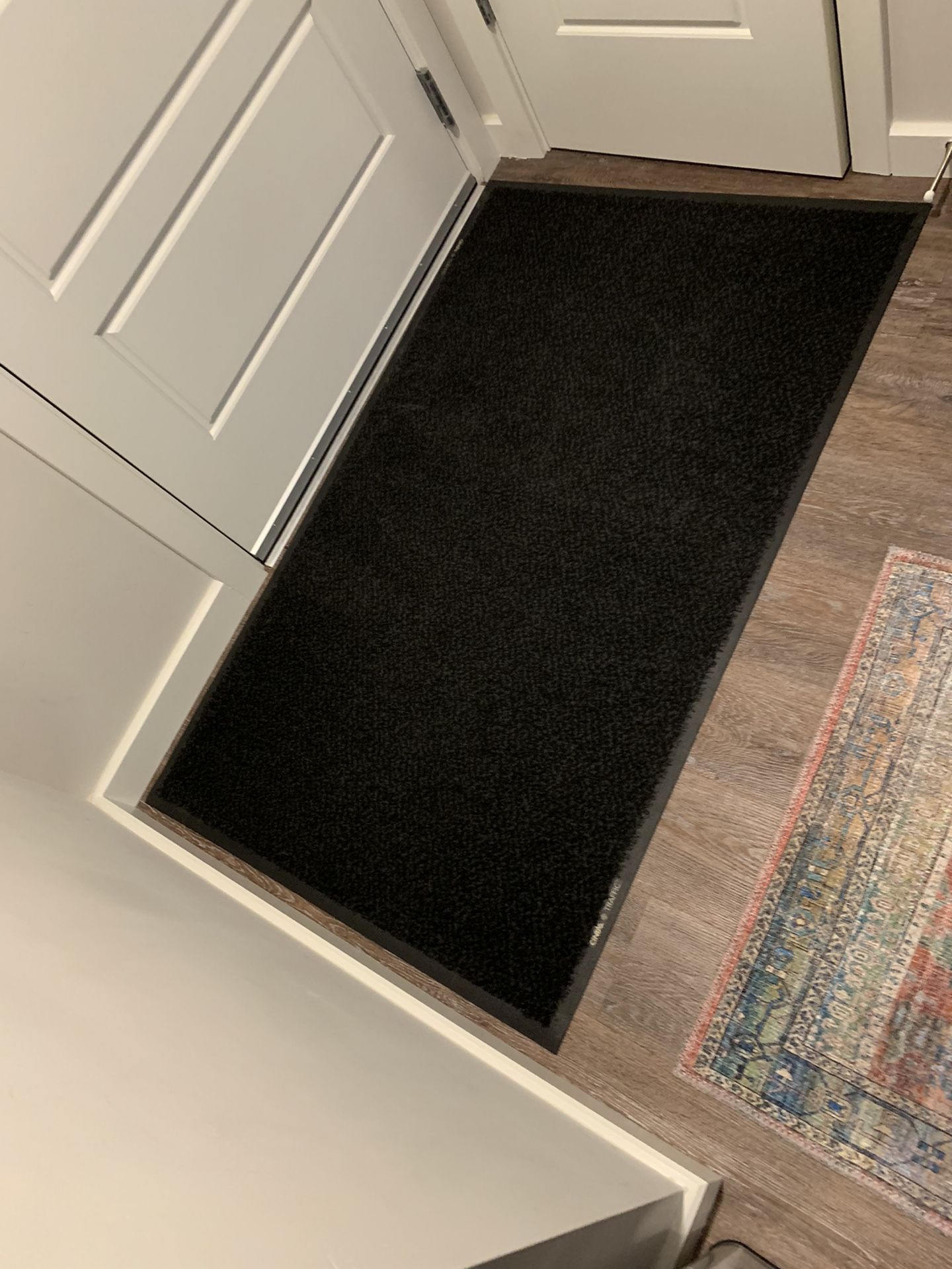 CINTAS LARGE Traffic Mat Non Slip backing Black