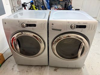 GE Washer and Dryer Set