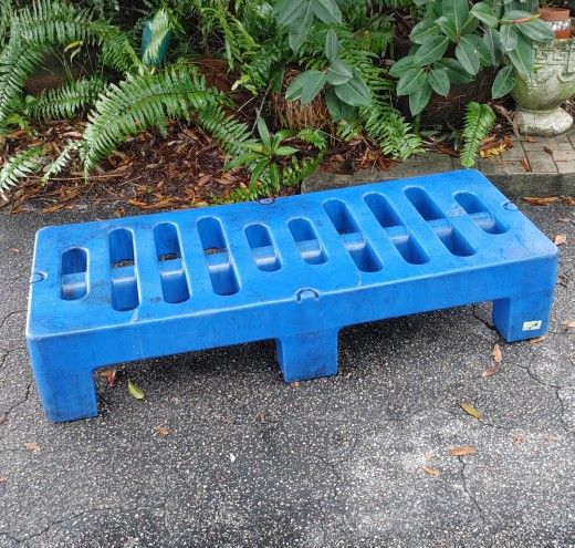 Mason Ways Black Plastic One-Piece Dunnage Rack - 24"L x 60"W x 12"H Freezer Refrigerator Commercial Restaurant Storage Heavy Duty HD 003