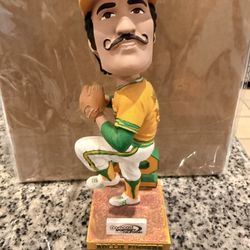 Rollie Fingers Bobblehead. No Box 