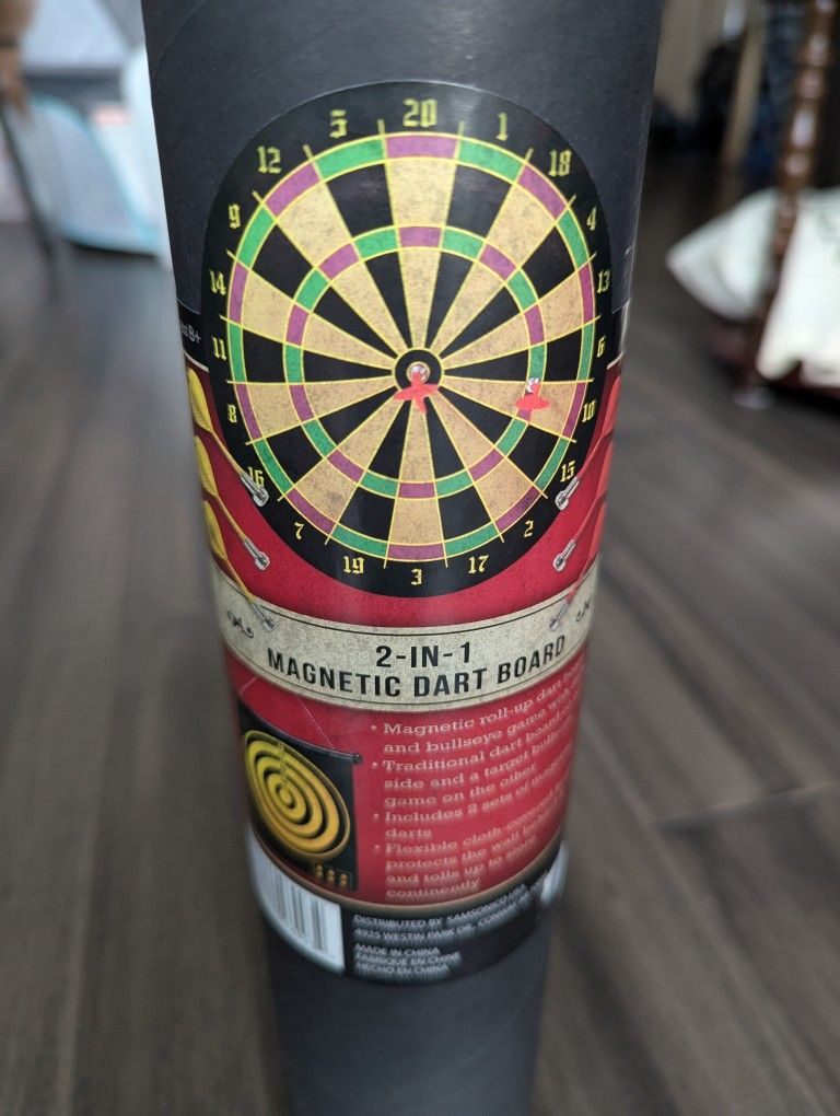 Samsonico 2 In 1 Hanging Magnetic Dart Board & Bulleyes Game