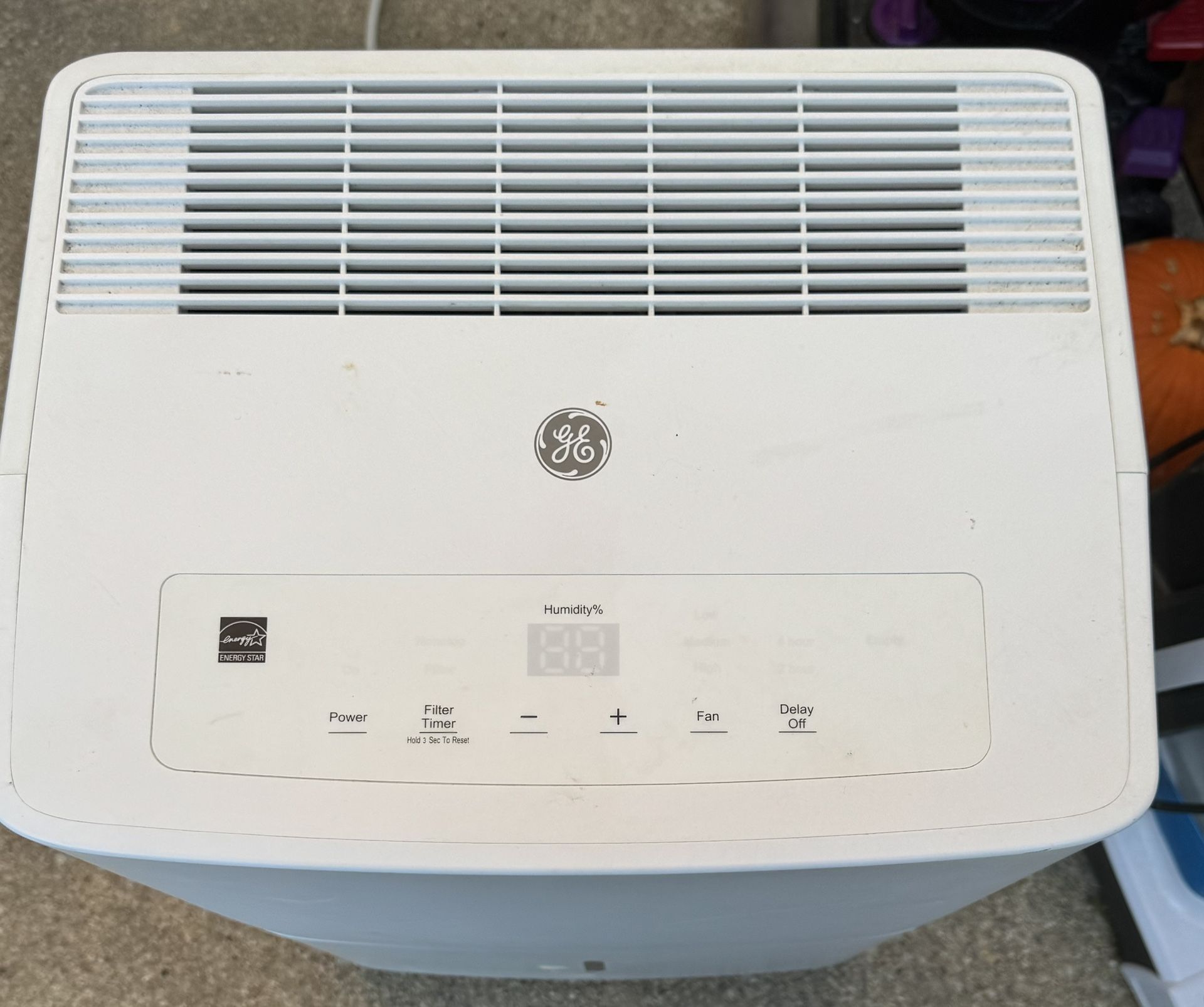 GE-PINT ENERGY STAR PORTABLE DEHUMIDIFIER DRY WHITE FOR BASEMENTS 