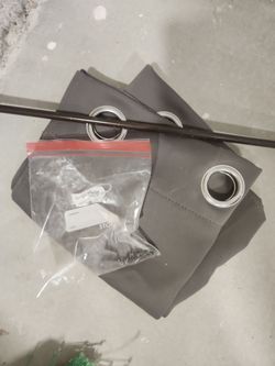 free curtain rod and curtain