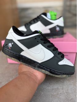 Dunk SB men size 7.5. 9. 11. 12.  13