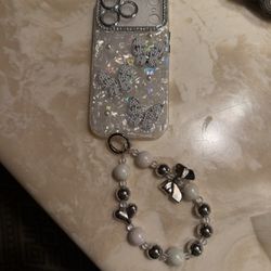 💖 iPhone 17 Pro Butterfly Case + Strap – New $10