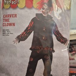Halloween Costumes Carver The Clown