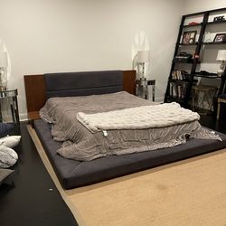 Floor Queen bed