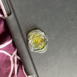 Arylic Roses