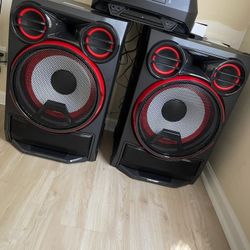 Lg X Boom Dj Sound System w/ Turn Table & Disco Lights 
