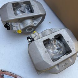 2007-2016 Lexus LS460 rear calipers