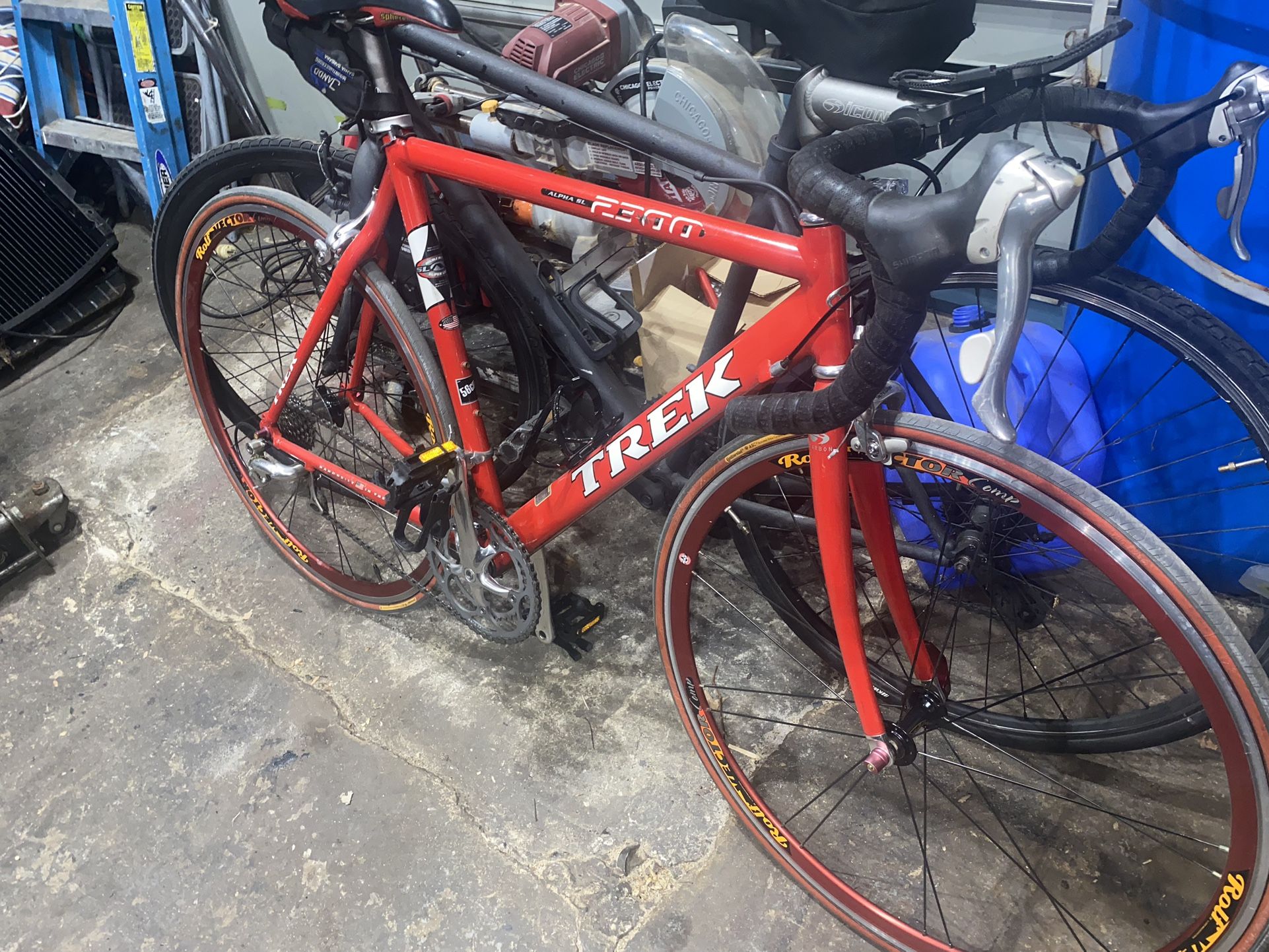 trek discovery channel bicycle Used Madone SL 5.9 Channel, Dura-Ace, Carbon Road Bike-  BikingBicycleGarage Discovery Channel Trek Madone Full