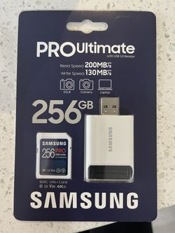 Samsung PRO Ultimate 256GB SD Card with USB 3.0 Reader - New in Package