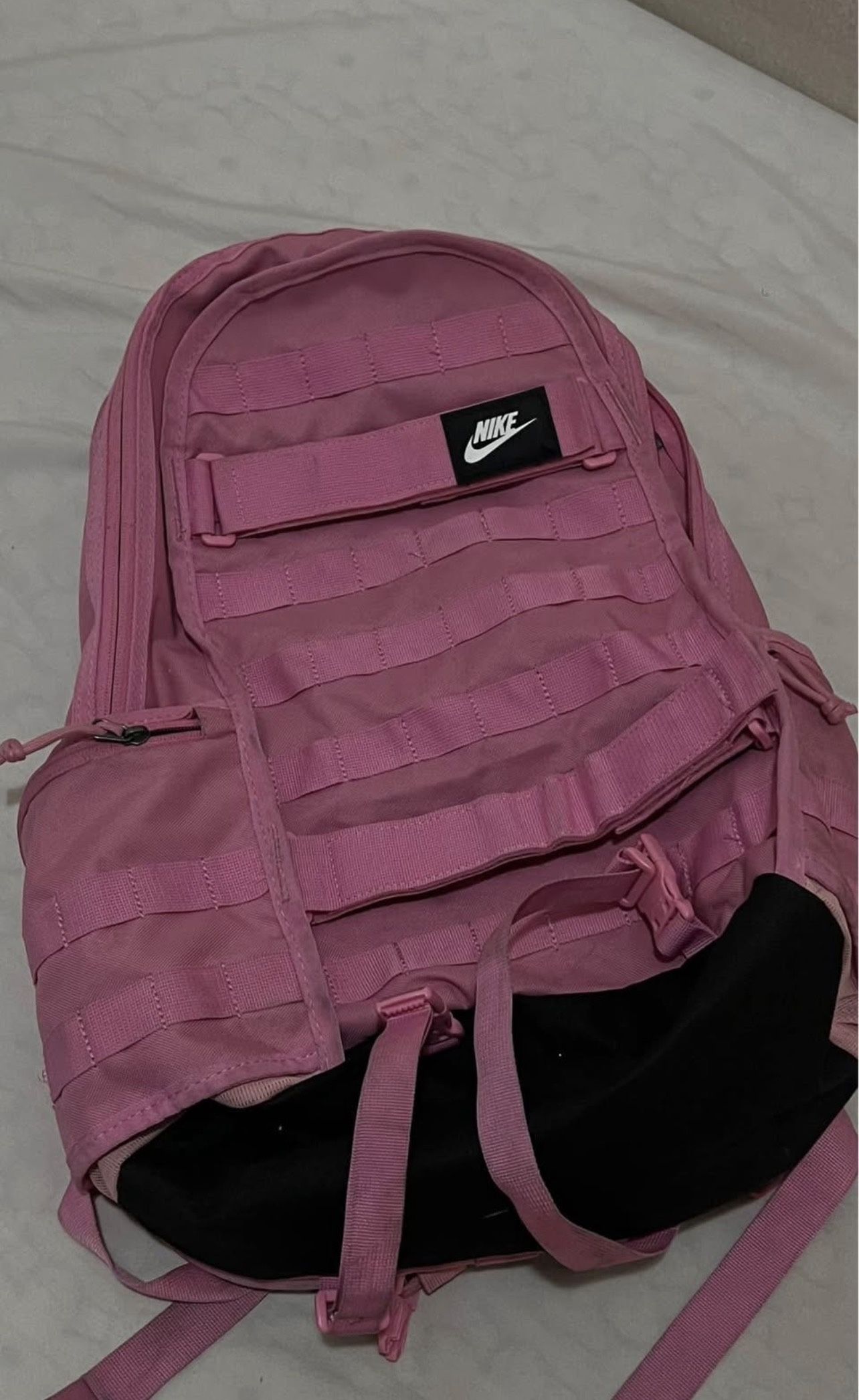 pink nike backpack 
