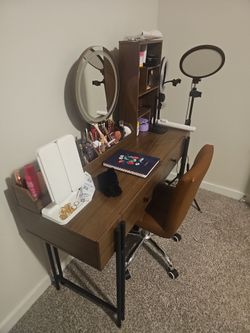 VANITY MAKE-UP DRESSER  BROWN COLOR