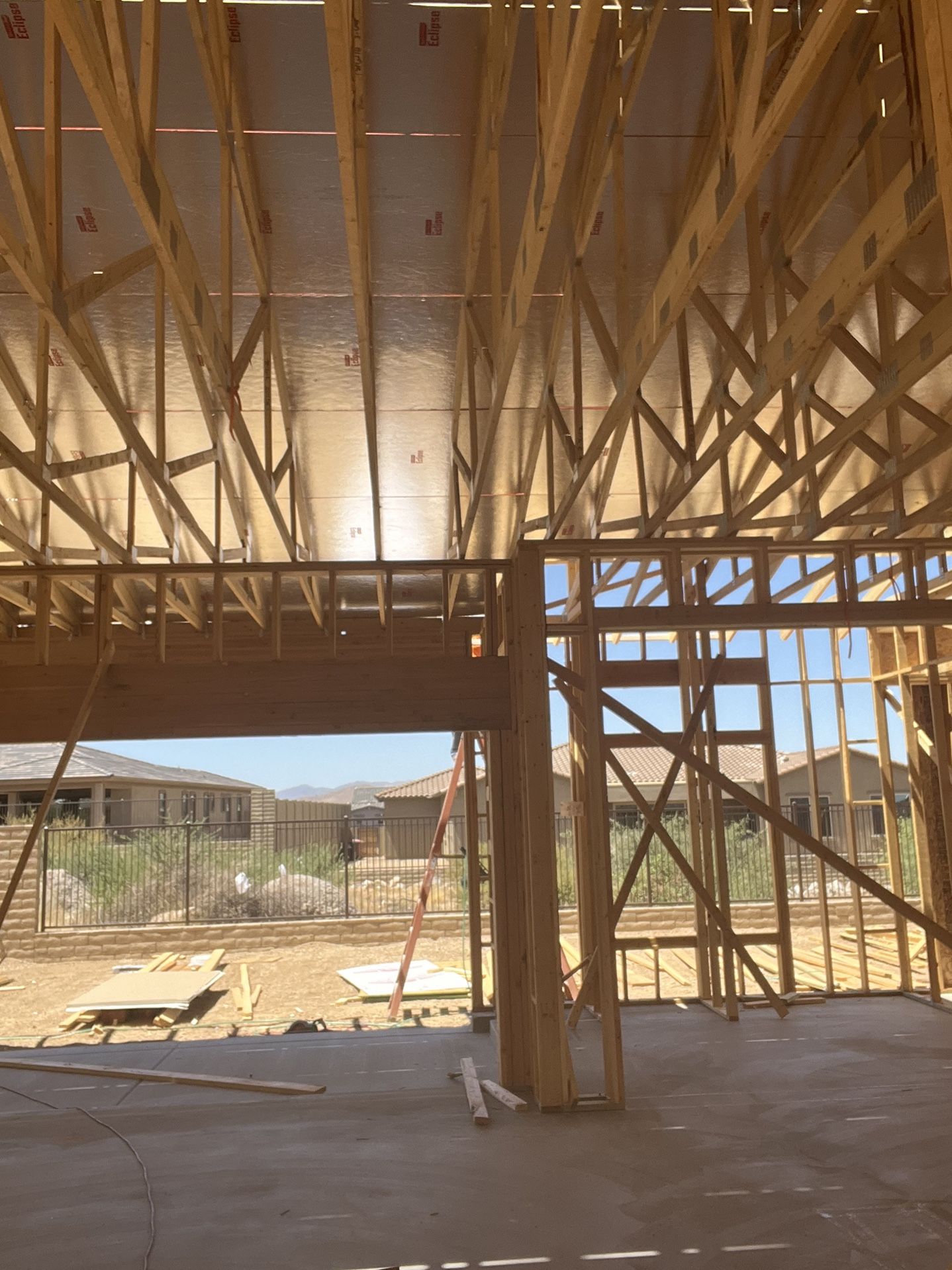 Solicitado Carpinteros