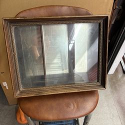 Shadowbox/Vintage shadowbox/mirrored box/Vintage mirrored display box