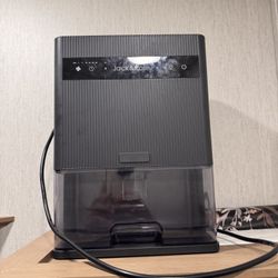 Dehumidifier 