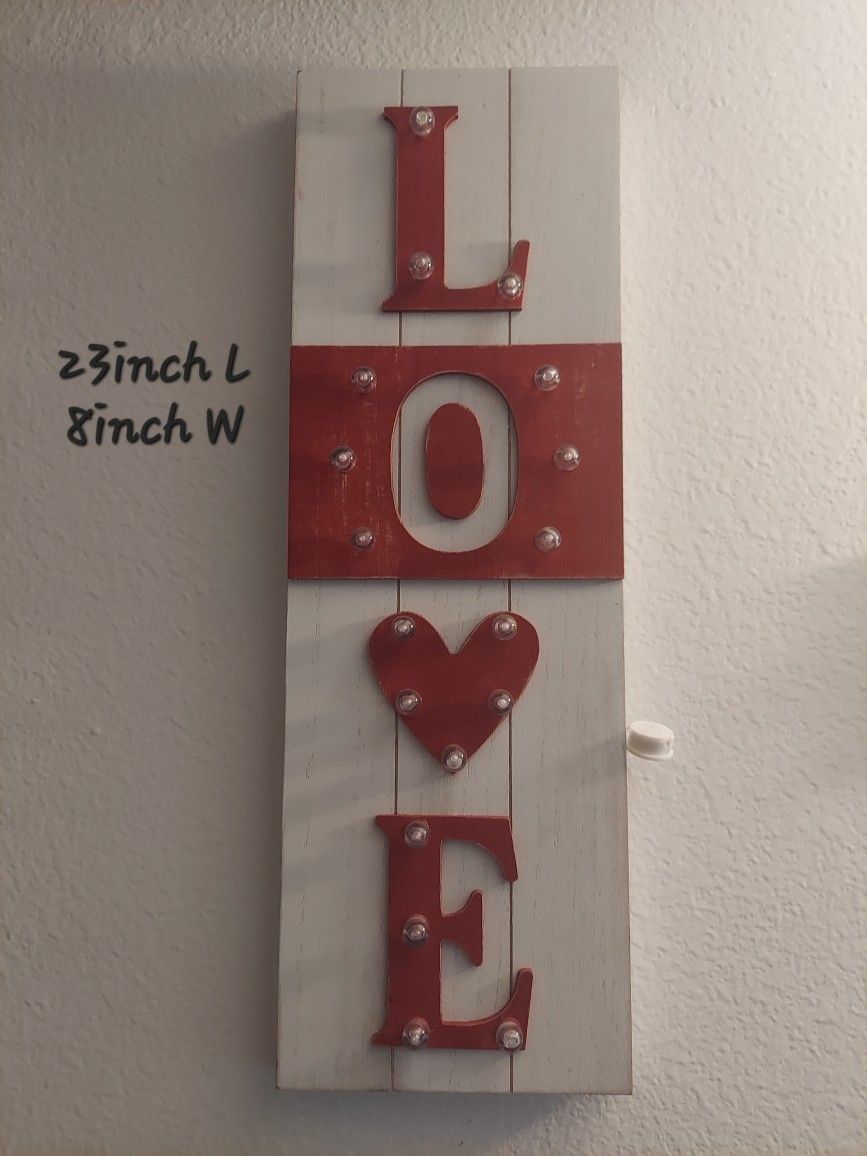 Love Light up Sign