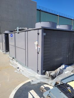 Carrier Commercial Rooftop HVAC Unit