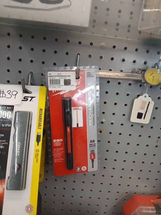 Milwaukee Rechargeable Flashlight