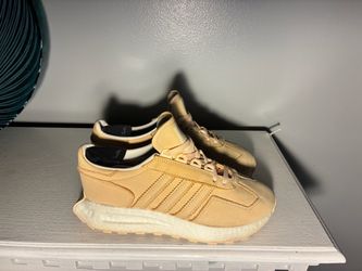 Adidas Low-Top Sneakers Tan Suede