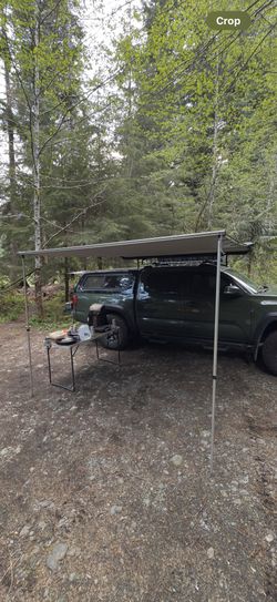 8 Ft Yakima Awning 