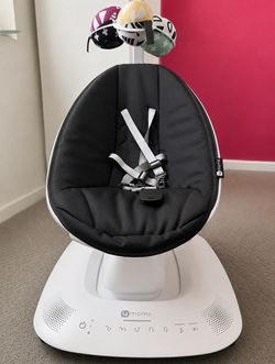 4 moms MamaRoo multi-motion baby swing