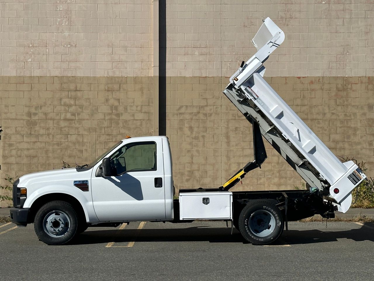 2008 Ford F-350 Chassis