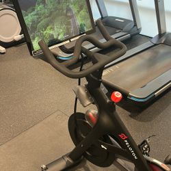 Peleton Bike