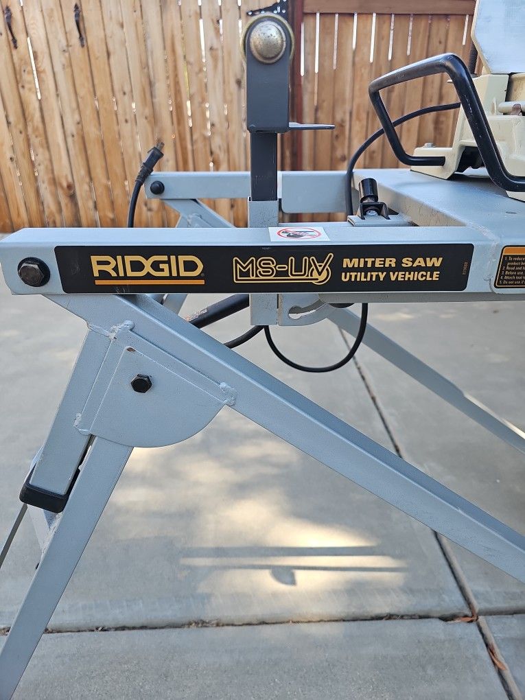 Makita Oscillating Miter "12 Saw