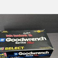 Revell Select 1:64 1998 DALE EARNHARDT Team with car & hauler/rubber tires Goodwrench Service Plus 