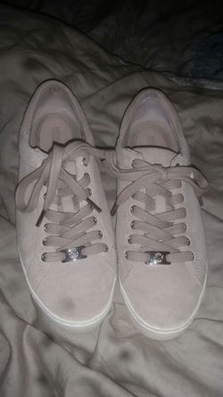 Michael kors sneakers size9