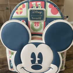 NWT Christmas Loungefly Backpack 
