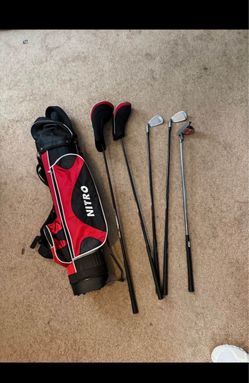 Nitro Golf Blaster Junior 5 piece Golf set - barely used - negotiable