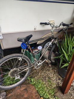 Vtg 80' s Schwinn High Sierra.