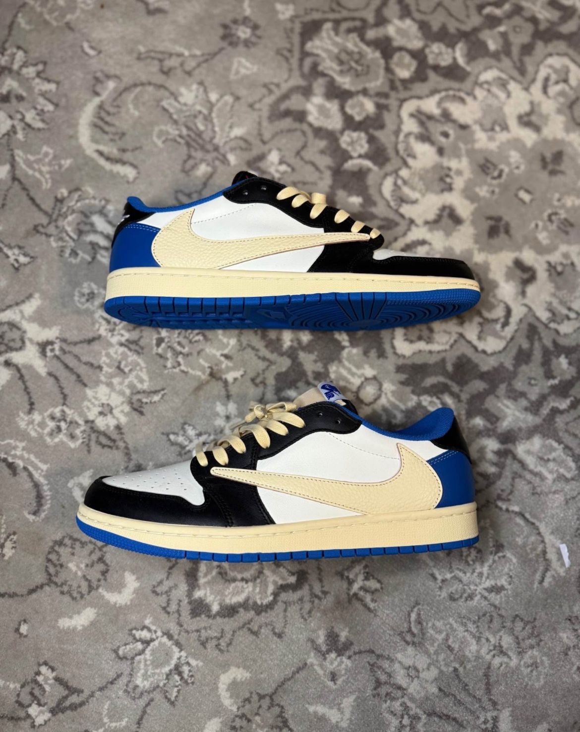 Size 10.5 - Jordan 1 Retro x Fragment Design x Travis Scott Low Blue
