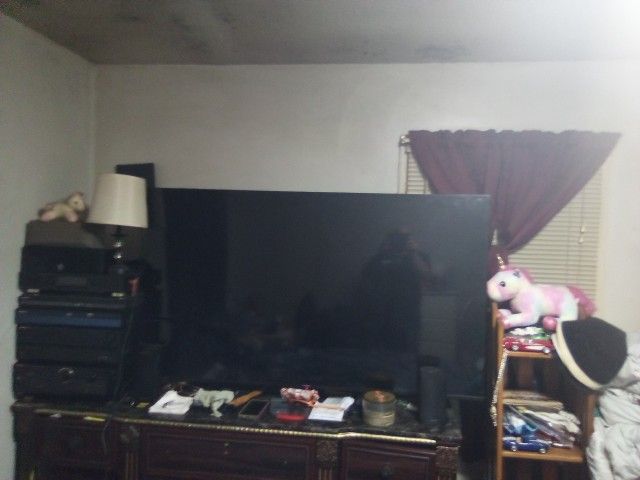 Skyworth Smart TV 65 Inches 