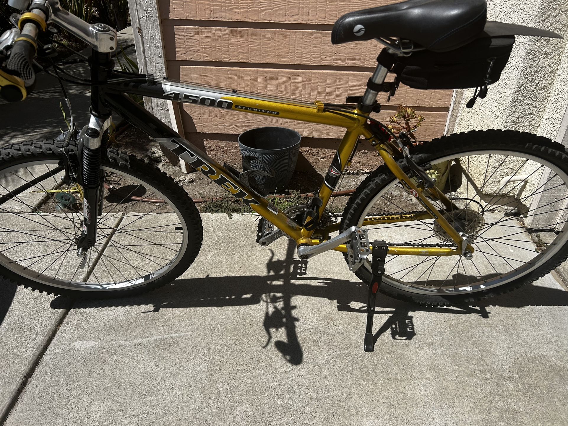 Trek 4500 Mountain Bike