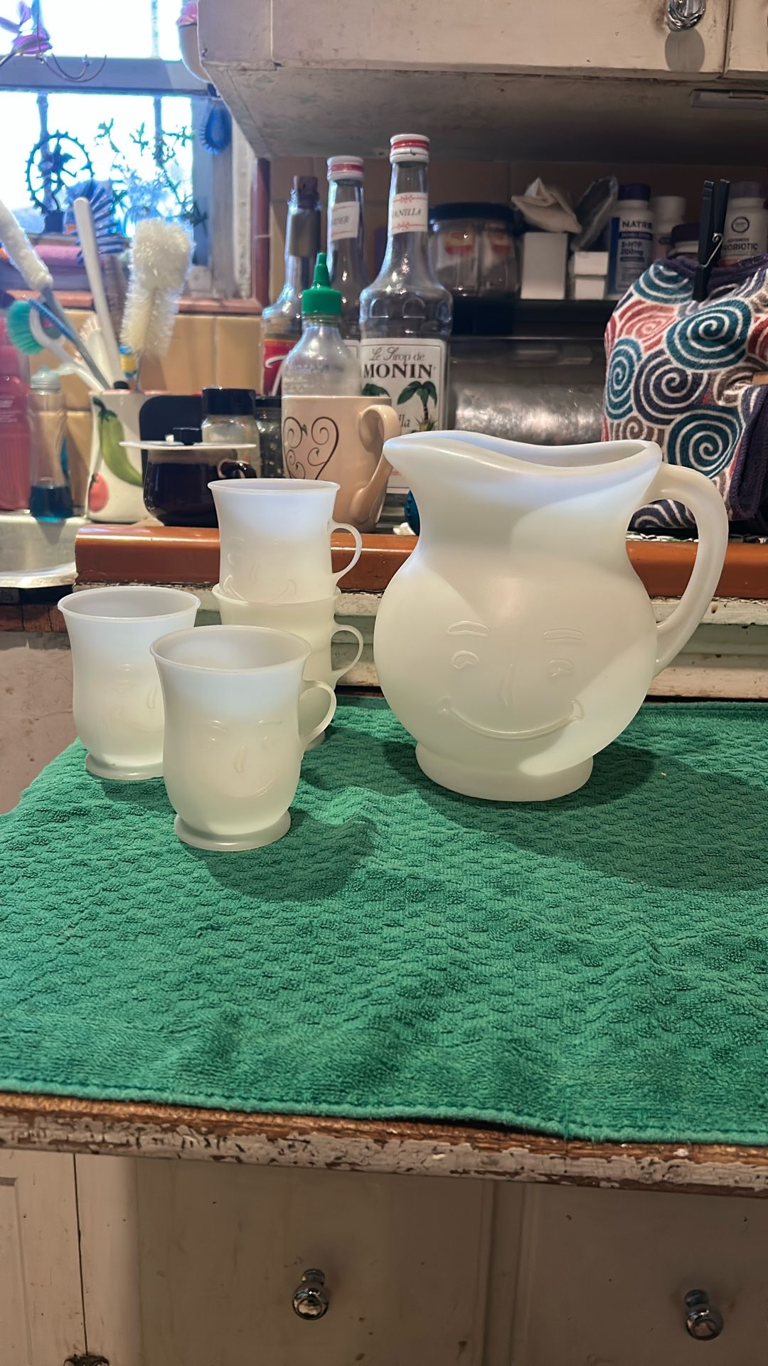 Cool-aid Pitcher and 4 cups