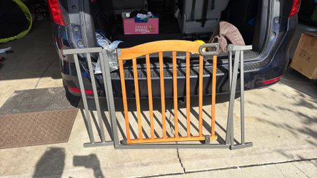 Baby gate