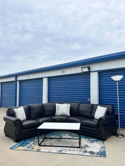 FREE Delivery 🚚 | Black Genuine Leather Sectional
