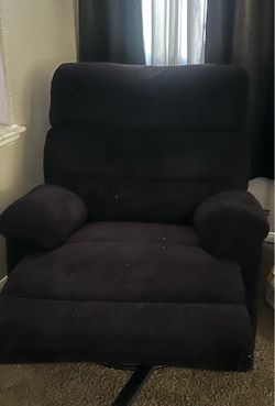 Recliner & sectional